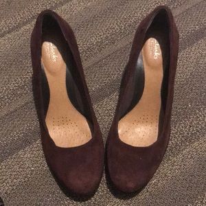 Clark’s Artisan Closed Toe Wedge Sandals